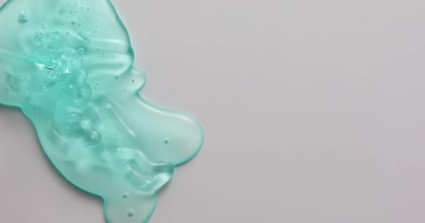 Gel Líquido Crema Azul Suero Que Fluye Hacia Abajo Textura — Vídeos de Stock