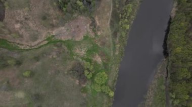 Gubkiv, Rivne bölgesindeki Iver Sluch 'un hava görüntüsü, Ukrayna' daki seyahat noktaları