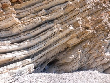 Kayalık Kastos adası kıyıları, Lefkada Bölgesel birimi, İyon Adaları, Yunanistan yaz güneşli bir günde. Yatay.