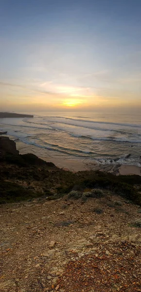 Günbatımında Güney Portekiz Deki Batı Algarve Deki Atlantik Okyanusu Kıyılarına — Stok fotoğraf