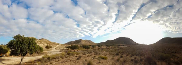 Ξηρό Τοπίο Στο Φυσικό Πάρκο Cabo Gata Στη Νότια Ισπανία — Φωτογραφία Αρχείου