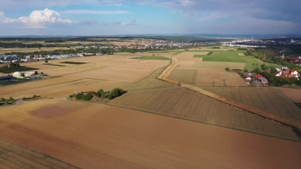 夏季德国南部中部干旱和干旱可耕地的空中景观 — 图库视频影像