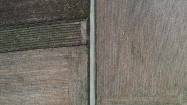 Baden-Wuerttemberg, yaz aylarında Orta Avrupa 'da, Güney Almanya' da kurak ve kuru bir arazinin havadan görünüşü