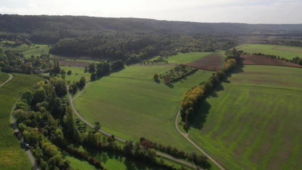가을에는 농경지 자베르 뷔르템베르크의 목초지와 한눈에 들어옵니다 — 비디오