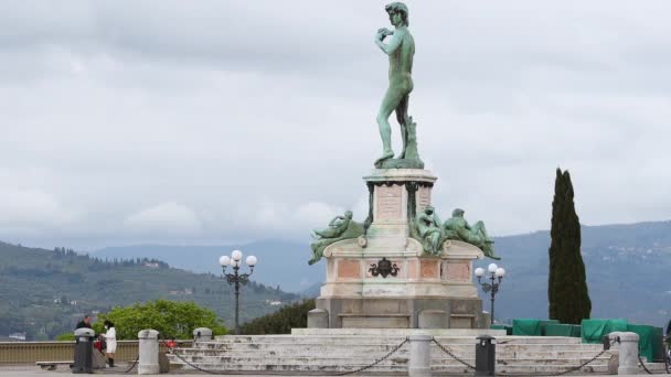 토스카나의 피렌체에 피아제 미켈란젤로에 다비드의 조각상 이탈리아 — 비디오
