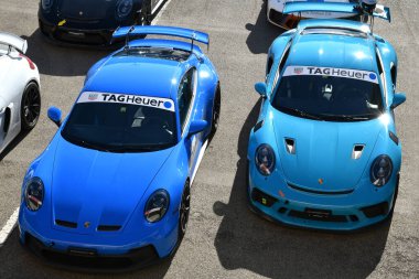Mugello Pisti, İtalya - 23 Eylül 2021: Porsche 992 GT3 2021 Porsche Sport Cup Suisse etkinliği sırasında Mugello Pisti Paddock 'ta. İtalya.
