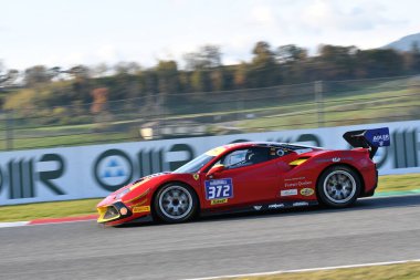 Scarperia, 19 Kasım 2021: Ferrari Challenge Coppa Shell Race 1, Mugello 2021 Dünya Kupası finallerinde. İtalya.
