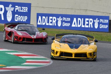 Scarperia, Mugello - 19 Kasım 2021: Ferrari FXX-K EVO, Ferrari Dünya Finalleri sırasında İtalya 'da Mugello Pisti' nde görev yapıyor.