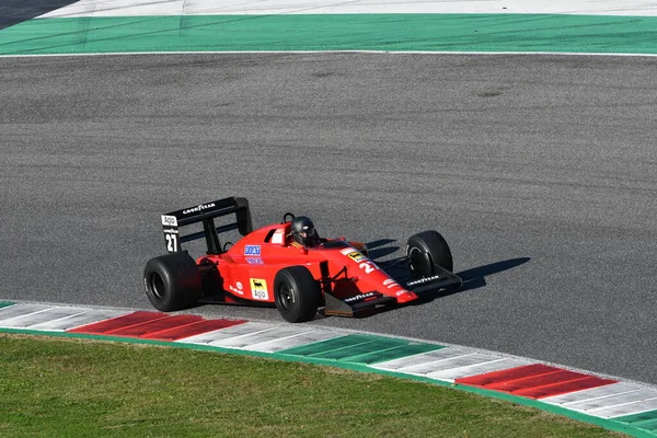 Scarperia Mugello 2021年11月19日 1989年法拉利F1 89型640型 前奈杰尔 曼塞尔在2021年意大利法拉利世界杯决赛期间服役 — 图库照片