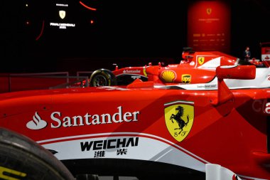 Scarperia, Mugello - 19 Kasım 2021: İtalya 'daki Mugello Pisti' ndeki Finali Mondiali Ferrari 2021 sırasında Ferrari ambleminin Formula 1 'deki detayları sergilenmektedir..