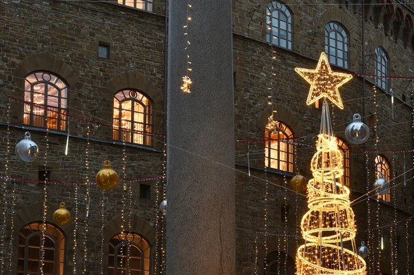 Dettaglio Albero Natale Illuminato Decorazione Nel Centro Firenze Tornabuoni Della — Foto Stock