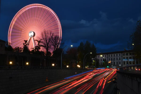 Florenz Weihnachtszeit Der Verkehr Fließt Über Die Boulevards Zentrum Von — Stockfoto