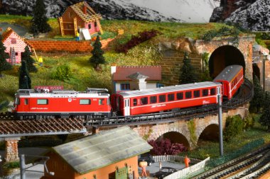 Florence, ITALY - Aralık 2021: İsviçre Bernina Express Train in in the Mountain ambientation.