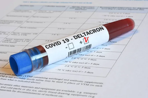 Bloedbuis Voor Detectie Van Virus Covid Deltacron Variant Met Positief — Stockfoto