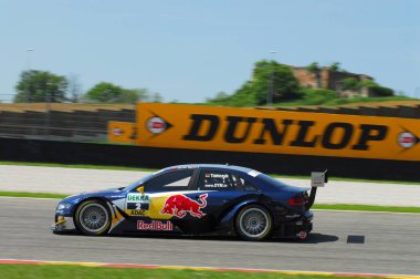 Mugello Pisti, İtalya 2 Mayıs 2008: Mugello Pisti 'ndeki DTM yarışı sırasında Audi A4 DTM 2008 ile hareket halindeydi