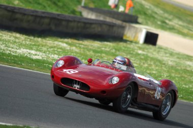 Scarperia, Mugello 5 Mart 2008: Mugello Pisti 'ndeki antrenman sırasında bilinmeyen Maserati 250 S yılı 1955. İtalya