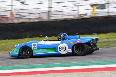 Scarperia, 3 Nisan 2022: Matra M650S yıl 1970 ex Henri Pescarolo - Jack Brabham Mugello Classic 2022 sırasında İtalya Mugello Pisti 'nde görev yapıyordu.