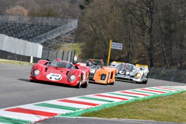 Scarperia, 3 Nisan 2022: Ferrari 312 P yılı 1969 eski Pedro Rodriguez Mugello Classic 2022 'de İtalya' daki Mugello Pisti 'nde görev yapıyordu..
