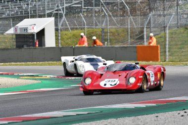 Scarperia, 3 Nisan 2022: Ferrari 312 P yılı 1969 eski Pedro Rodriguez Mugello Classic 2022 'de İtalya' daki Mugello Pisti 'nde görev yapıyordu..