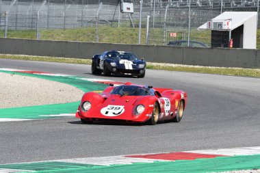 Scarperia, 3 Nisan 2022: Ferrari 312 P yılı 1969 eski Pedro Rodriguez Mugello Classic 2022 'de İtalya' daki Mugello Pisti 'nde görev yapıyordu..
