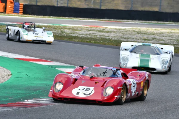 Scarperia, 3 Nisan 2022: Ferrari 312 P yılı 1969 eski Pedro Rodriguez Mugello Classic 2022 'de İtalya' daki Mugello Pisti 'nde görev yapıyordu..