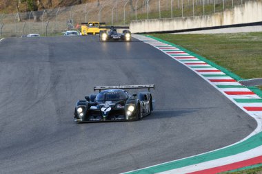 Scarperia, 3 Nisan 2022: Bentley Speed 8 yıl 2003 Capello - Kristensen - Smith Mugello Classic 2022 'de İtalya' da Mugello Pisti 'nde görevdeydi..