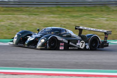 Scarperia, 3 Nisan 2022: Bentley Speed 8 yıl 2003 Capello - Kristensen - Smith Mugello Classic 2022 'de İtalya' da Mugello Pisti 'nde görevdeydi..