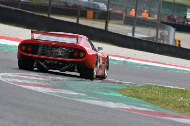 Scarperia, 3 Nisan 2022: Ferrari 512 BB LM Yılı 1980 Mugello Classic 2022 'de İtalya' daki Mugello Pisti 'nde.