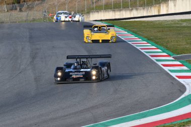 Scarperia, 3 Nisan 2022: Riley & Scott MK III C yılı 2003 Mugello Classic 2022 tarihinde İtalya 'daki Mugello Circuit.