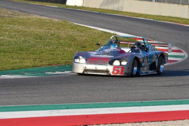 Scarperia, 3 Nisan 2022: Yamyam Chevrolet IMSA 1998 yılında Mugello Classic 2022 'de İtalya' daki Mugello Pisti 'nde eylem halindeydi..