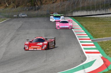 Scarperia, 3 Nisan 2022: Olmas GLT 200 yıl 1988 Mugello Classic 2022 'de İtalya' daki Mugello Pisti 'nde.