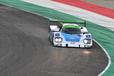 Scarperia, 3 Nisan 2022: 1993 yılında Mugello Classic 2022 'de İtalya' daki Mugello Pisti 'nde Cesaret C30LM yılı.