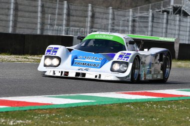 Scarperia, 3 Nisan 2022: 1993 yılında Mugello Classic 2022 'de İtalya' daki Mugello Pisti 'nde Cesaret C30LM yılı.