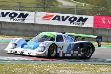 Scarperia, 3 Nisan 2022: 1993 yılında Mugello Classic 2022 'de İtalya' daki Mugello Pisti 'nde Cesaret C30LM yılı.