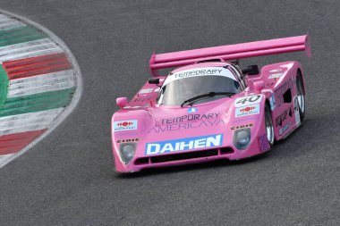 Scperia, 3 Nisan 2022: Spice SE90P yıl 1990 Mugello Classic 2022 'de İtalya' daki Mugello Pisti 'nde.