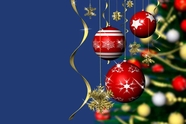 Karácsonykor Karácsonyi Dekoráció Fenyő Díszített Kék Háttér — Stock Fotó
