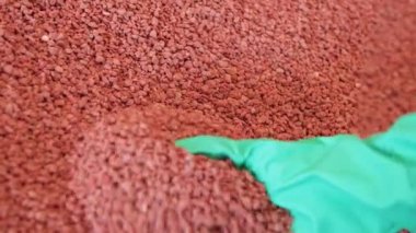 Seçici odaklı potasyum gübre taneleri