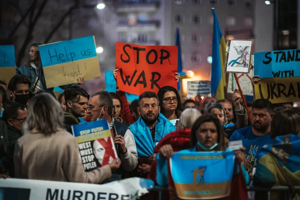 Lissabon Portugal Februar 2022 Eine Nächtliche Massenprotestaktion Vor Der Russischen — Stockfoto