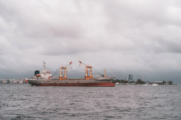 View Huge Turkish Freighter Ocean Big Cargo Ship Waters Male — Stock Photo, Image