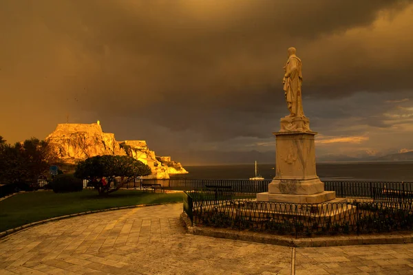 Kerkyra Isla Corfu Grecia Octubre 2021 Estatua Ioannis Kapodistrias Antigua —  Fotos de Stock