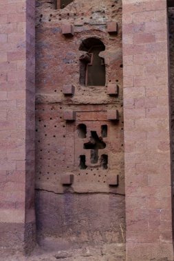 Lalibela, Etiyopya - 20 Ağustos 2020: Antik Afrika Kiliselerinin dışında 