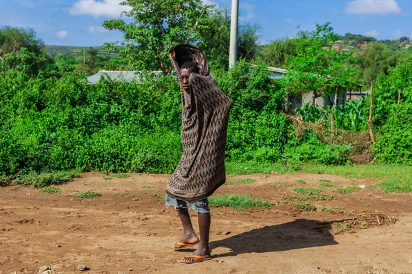 Лалибела Эфиопия Августа 2020 Года Бедные Эфиопцы Улыбаются Сельской Дороге — стоковое фото