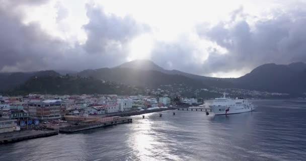 Aerial Footage Tropical Cruise Port Caribbean Sea Dominica Island — ストック動画