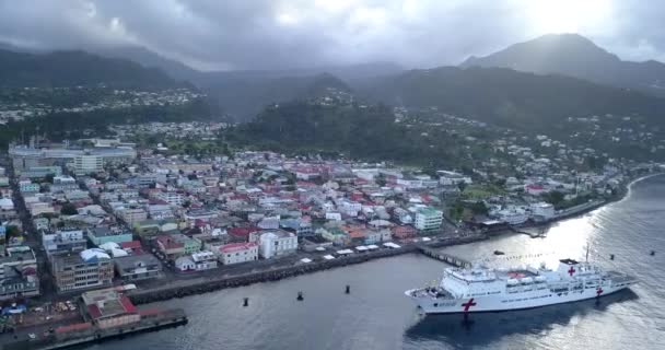 Aerial Footage Tropical Cruise Port Caribbean Sea Dominica Island — ストック動画