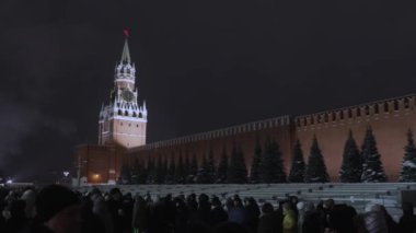 Moskova 'daki Kızıl Meydan' daki Kremlin Saat Kulesi