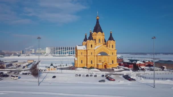 Aerial Footage Winter View Alexander Nevsky Church Background Snowy Nizhny — Vídeos de Stock
