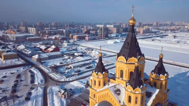 Aerial Footage Winter View Alexander Nevsky Church Background Snowy Nizhny — Stockvideo