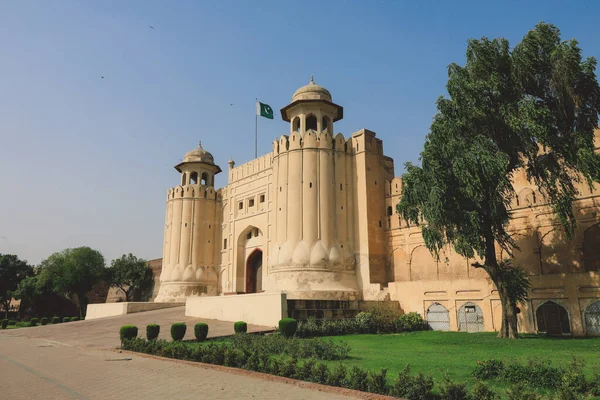 Vista Principal Icónica Puerta Alamigiri Del Fuerte Lahore Pakistán — Foto de Stock
