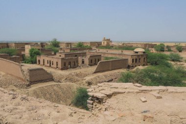 Pakistan Cholistan Çölü 'ndeki Derawar Kalesinin Kum Seddi Panoramik Görünümü