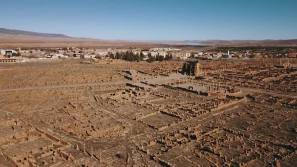Filmagem Vista Aérea Das Ruínas Antiga Timgad Argélia — Vídeo de Stock